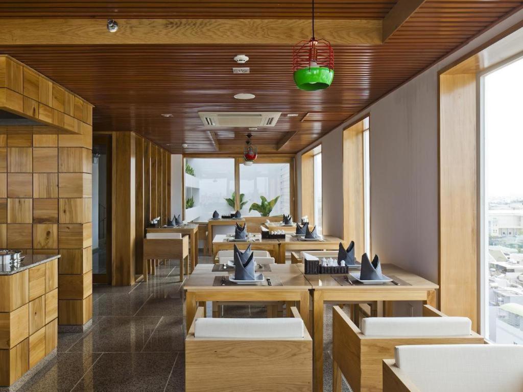Golden Holiday Hotel Nha Trang Zewnętrze zdjęcie