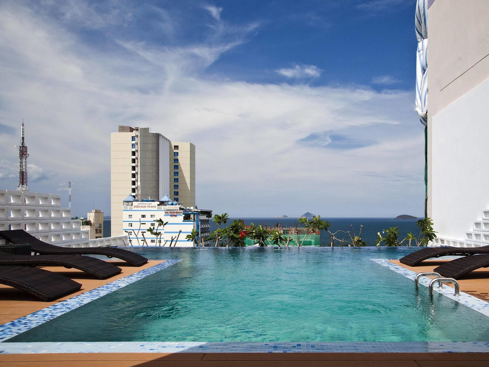 Golden Holiday Hotel Nha Trang Zewnętrze zdjęcie
